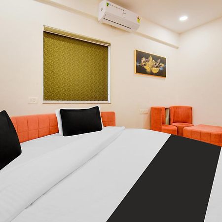 Hotel O The Leela Inn Poona Buitenkant foto