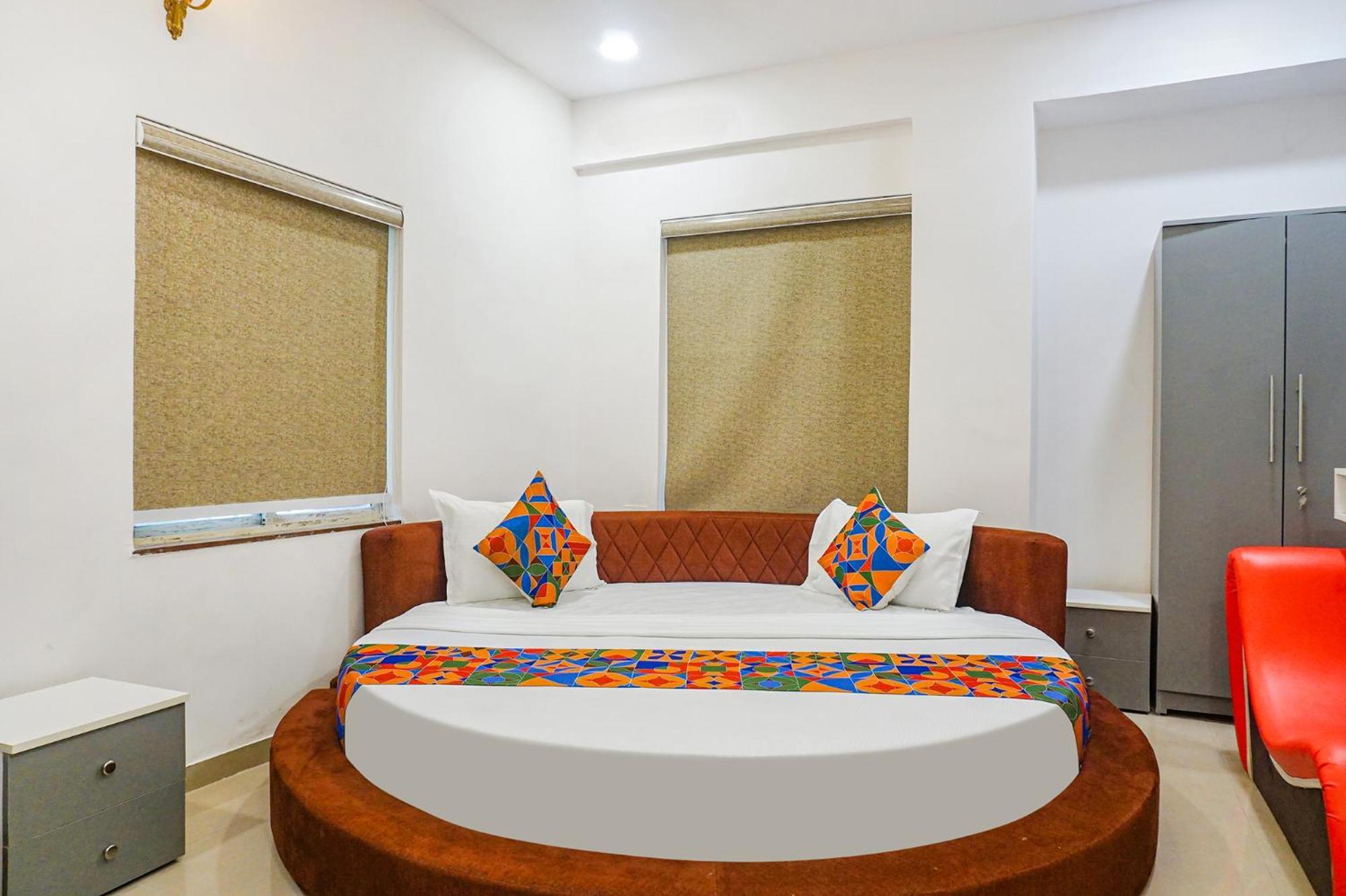 Hotel O The Leela Inn Poona Buitenkant foto