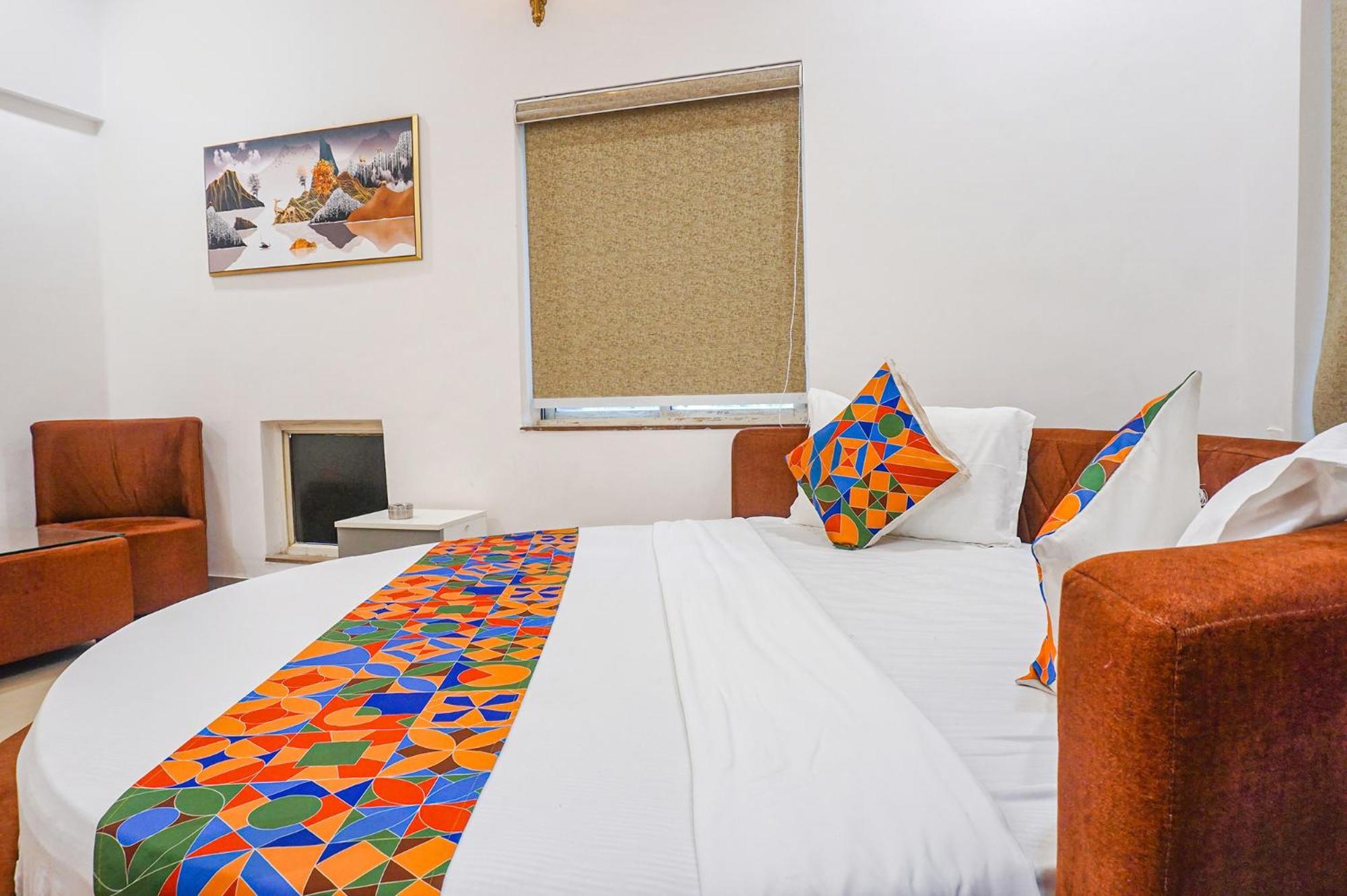 Hotel O The Leela Inn Poona Buitenkant foto