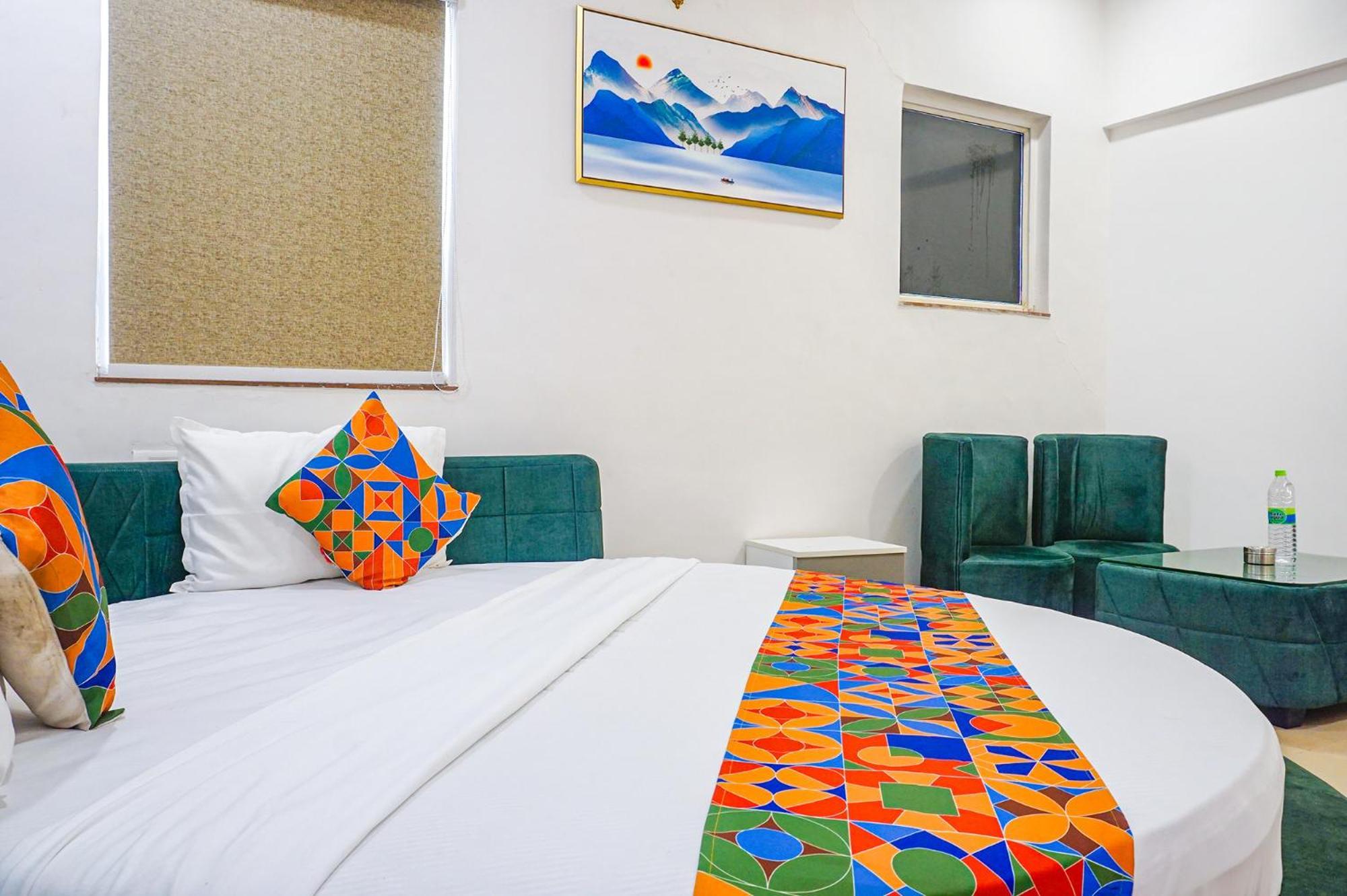 Hotel O The Leela Inn Poona Buitenkant foto