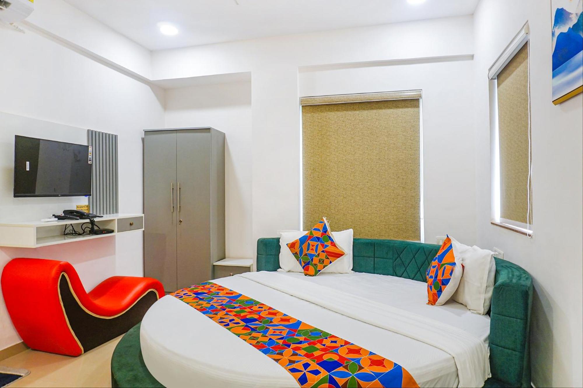 Hotel O The Leela Inn Poona Buitenkant foto