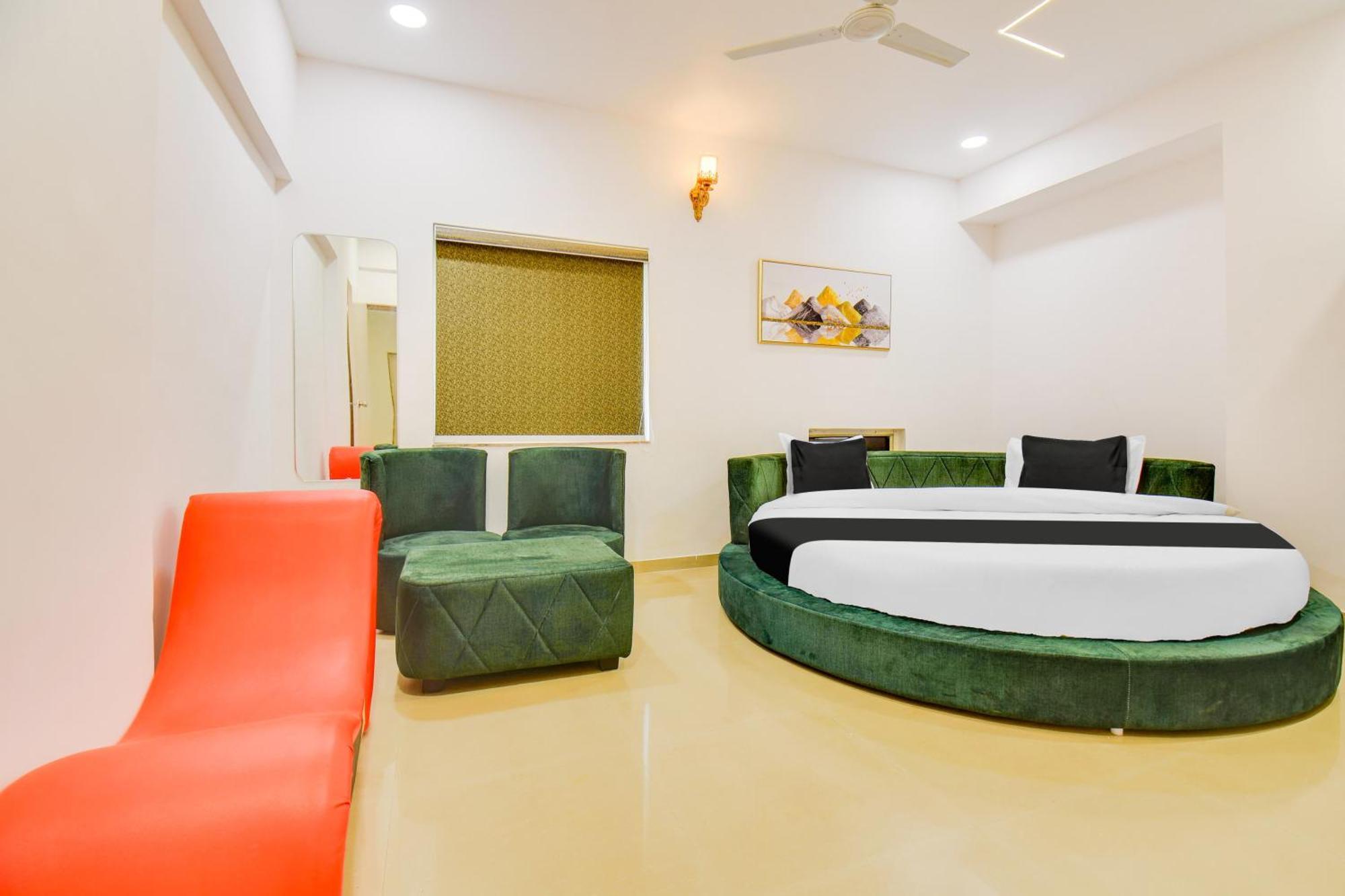 Hotel O The Leela Inn Poona Buitenkant foto