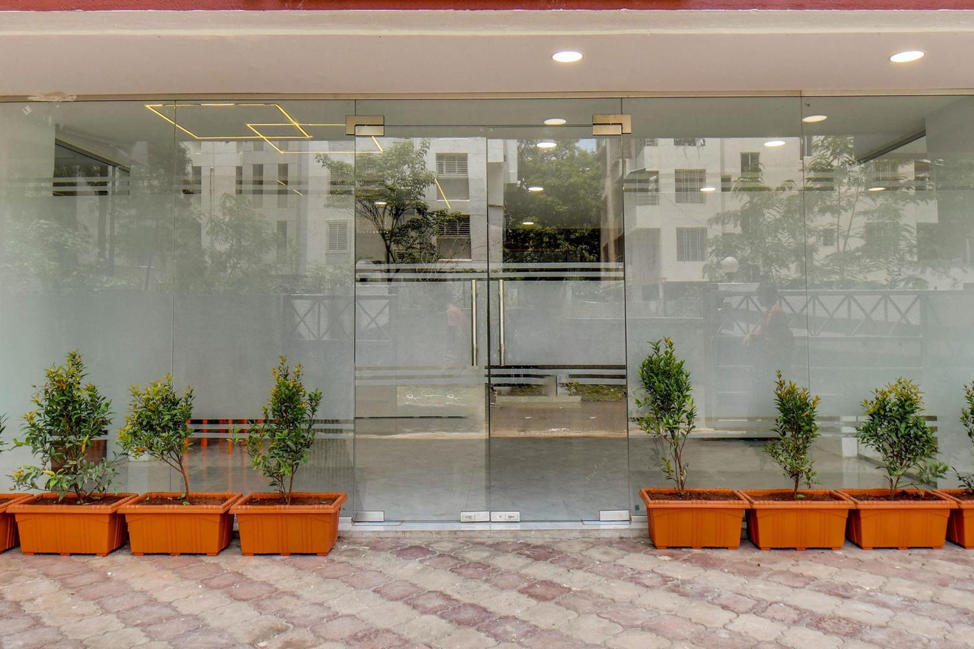 Hotel O The Leela Inn Poona Buitenkant foto